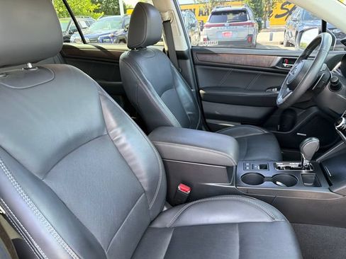 Used 2019 Subaru Outback 2.5i Limited AWD/4WD image 26