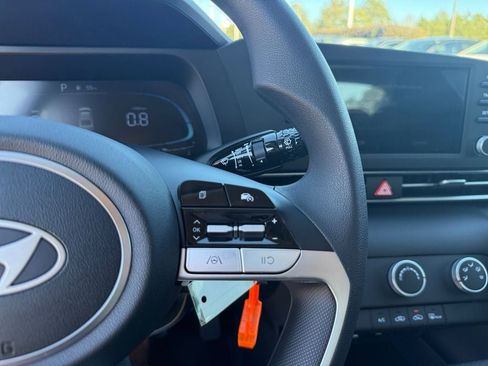 New 2026 Hyundai Elantra SE image 17