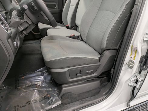 Used 2024 RAM 2500 Big Horn w/ Bed Utility Group image 10