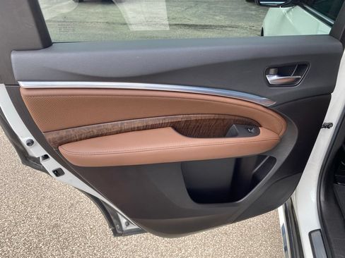 Used 2020 Acura MDX w/ Technology Package FWD image 24