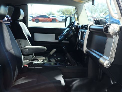 Used 2007 Toyota FJ Cruiser 4WD image 30