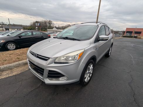 Used 2014 Ford Escape Titanium image 3