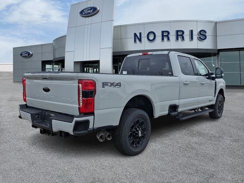 New 2025 Ford F250 Lariat w/ Lariat Ultimate Package AWD/4WD image 4