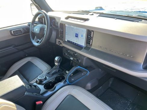 Used 2024 Ford Bronco Wildtrak image 38