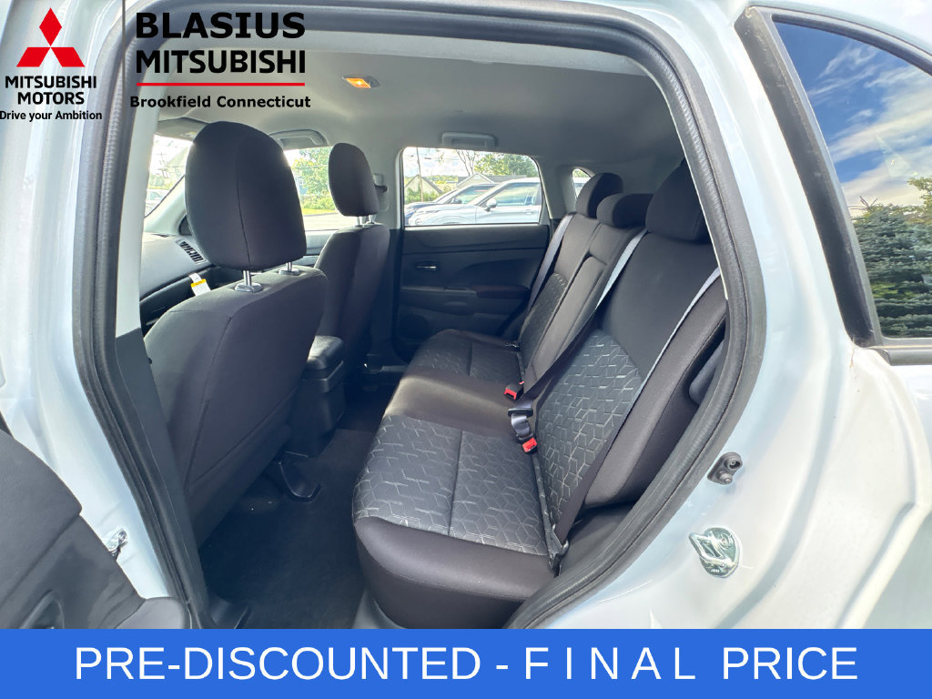 Used 2025 Mitsubishi Outlander Sport ES AWD/4WD image 38