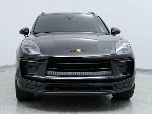 Used 2022 Porsche Macan image 8