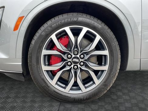 Used 2025 Cadillac XT6 Sport AWD/4WD image 14