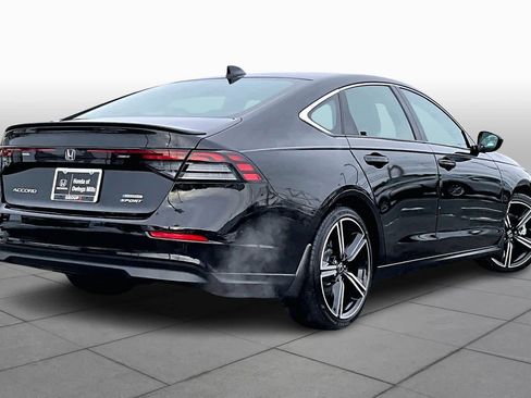 Used 2023 Honda Accord Sport image 12