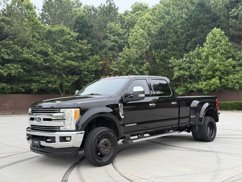 Used 2017 Ford F350 Lariat w/ Chrome Package AWD/4WD image 1