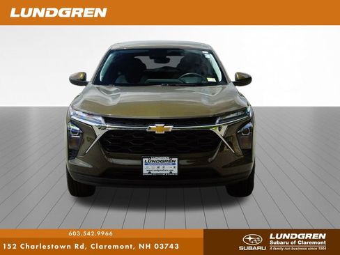 Used 2024 Chevrolet Trax LS w/ LS Convenience Package FWD image 35