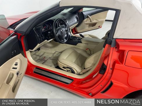 Used 2012 Chevrolet Corvette Grand Sport w/ 3LT Preferred Equipment Group RWD image 11