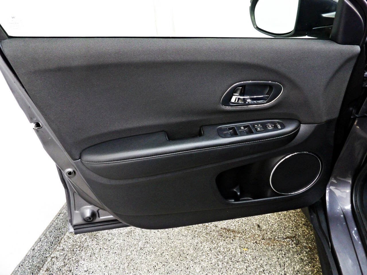 Used 2022 Honda HR-V EX image 7
