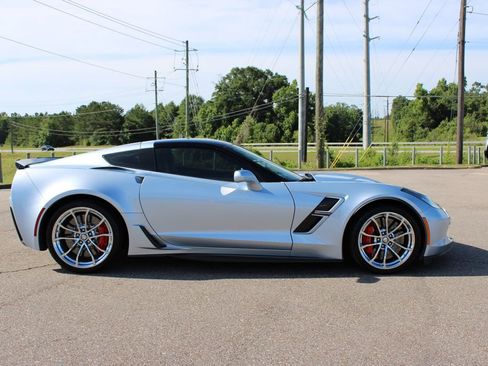 Used 2017 Chevrolet Corvette Grand Sport RWD image 5