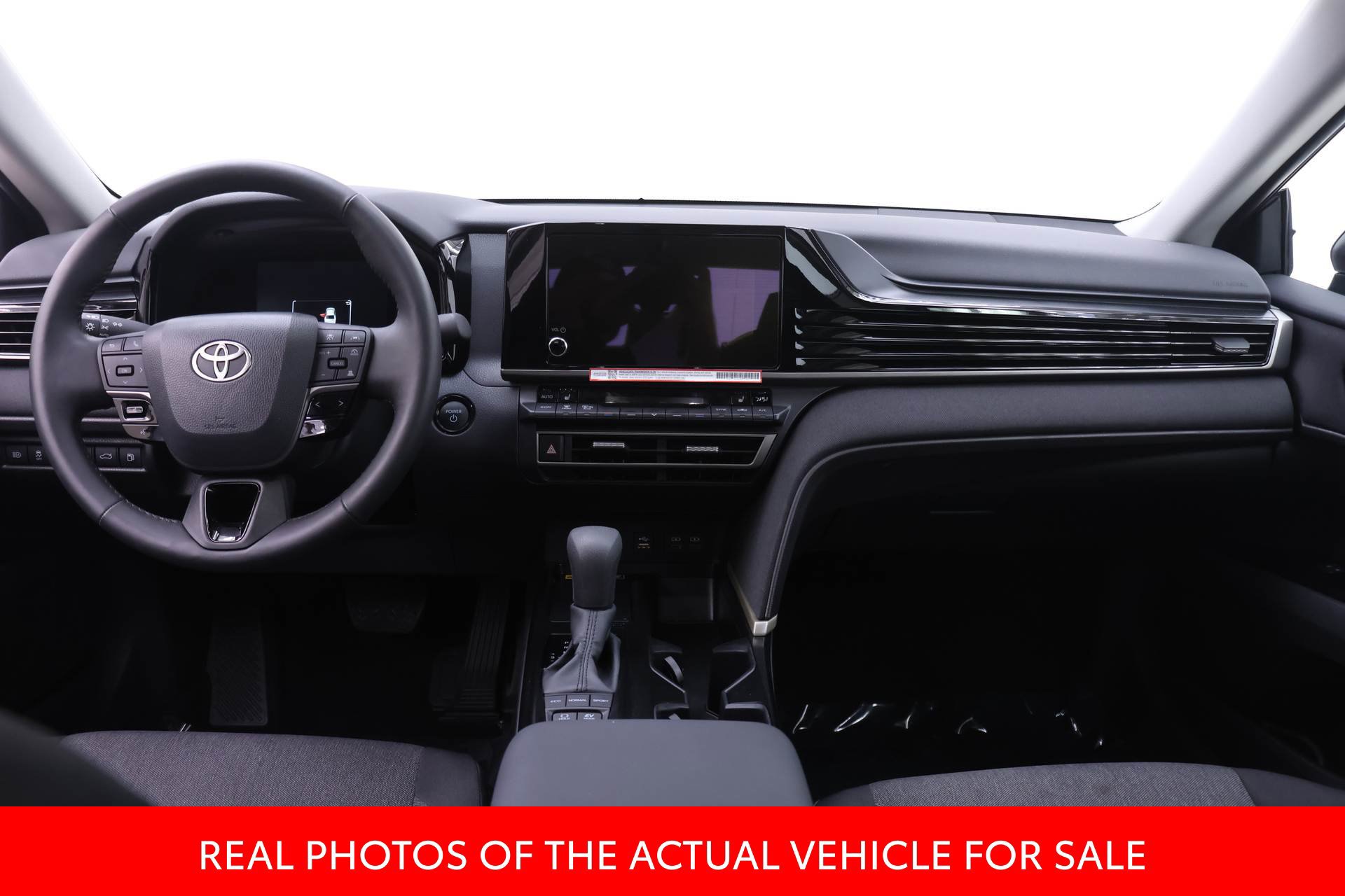 Used 2026 Toyota Camry LE w/ Convenience Package FWD image 5