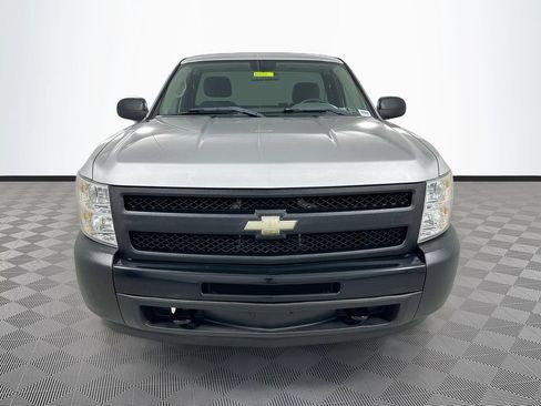 Used 2011 Chevrolet Silverado 1500 W/T AWD/4WD image 2