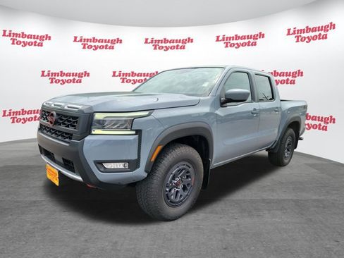 Used 2025 Nissan Frontier PRO-4X w/ Interior Protection Package AWD/4WD image 21