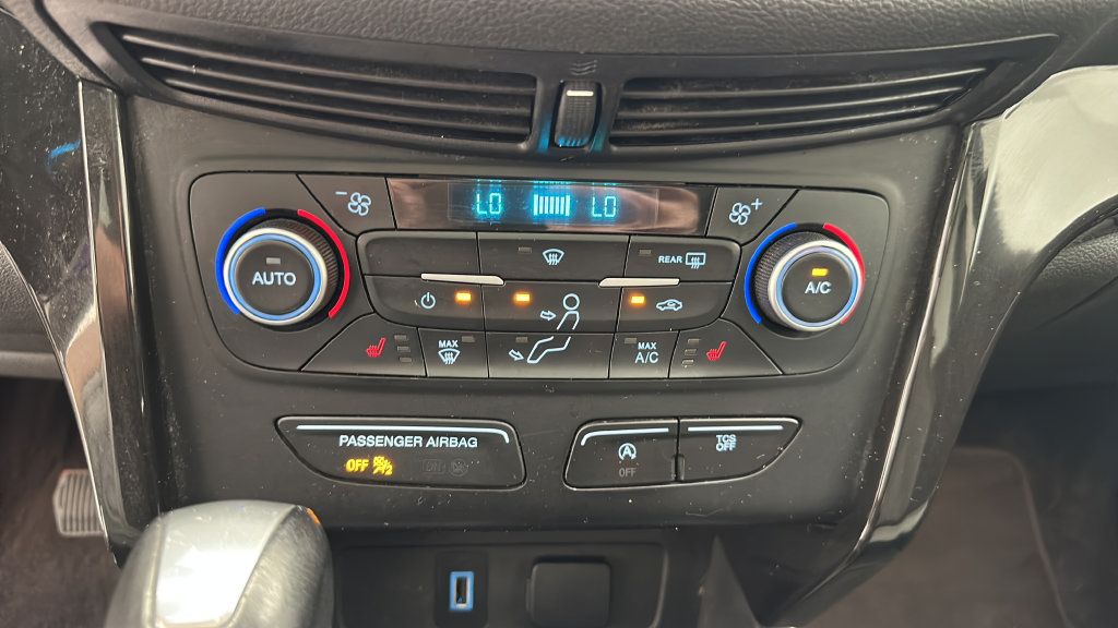Used 2018 Ford Escape SE w/ SE Sport Appearance Package AWD/4WD image 18