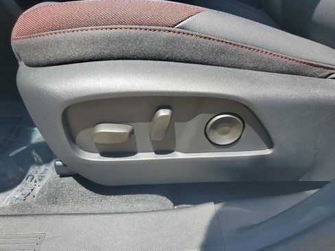 New 2026 Chevrolet Equinox RS w/ Safety and Technology Package FWD image 21