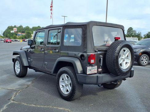 Used 2017 Jeep Wrangler Unlimited Sport image 15
