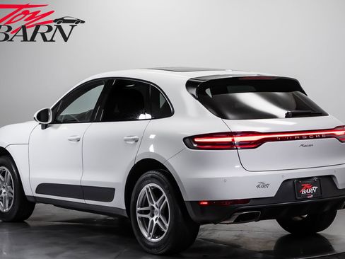 Used 2021 Porsche Macan AWD/4WD image 3