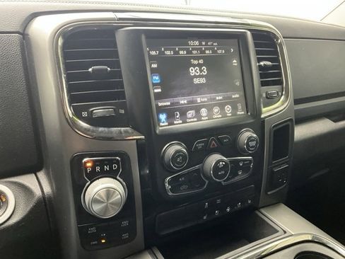 Used 2017 RAM 1500 Sport w/ Black Ram 1500 Sport Group image 10
