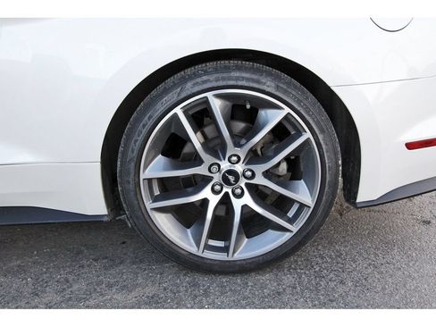 Used 2017 Ford Mustang GT Premium w/ Equipment Group 401A RWD image 31