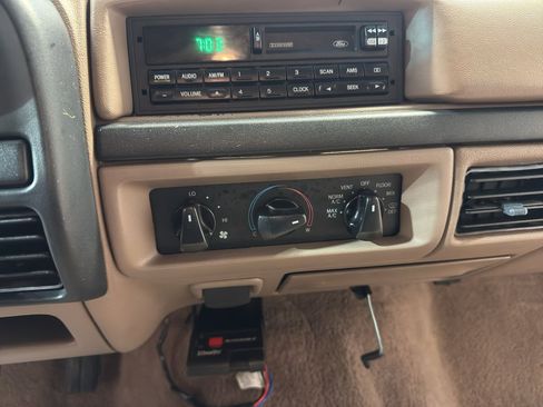 Used 1997 Ford F350 XLT image 16