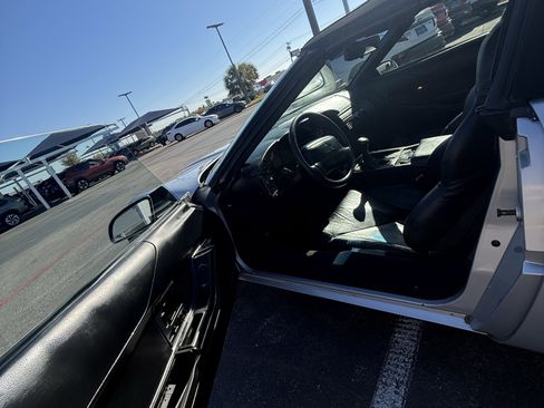 Used 1996 Chevrolet Corvette Convertible image 10