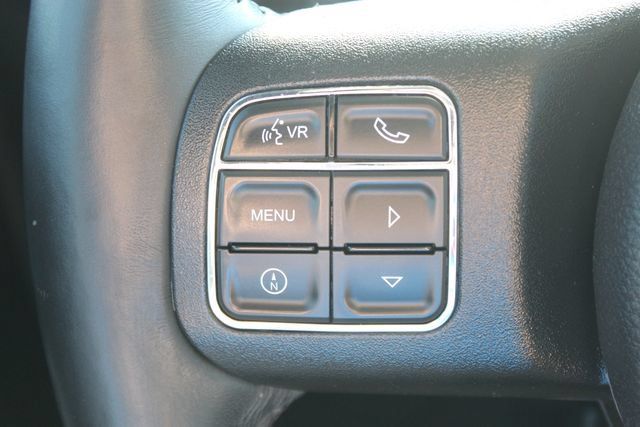 Used 2016 Jeep Wrangler Unlimited Sahara w/ Connectivity Group AWD/4WD image 14