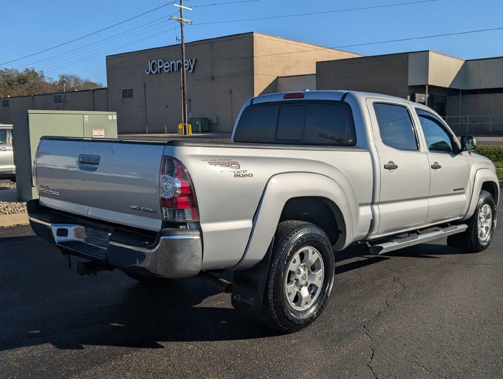 Used 2010 Toyota Tacoma 4x4 Double Cab image 7