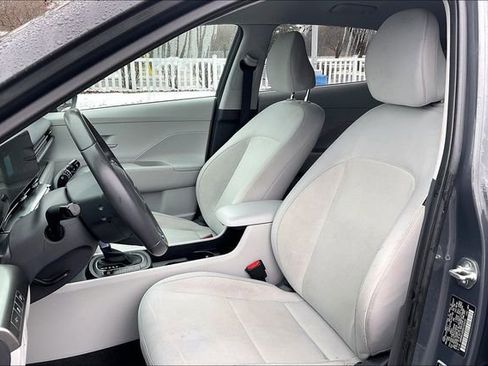 Certified 2024 Hyundai Kona SEL image 25