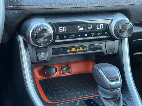 Used 2024 Toyota RAV4 Adventure image 21