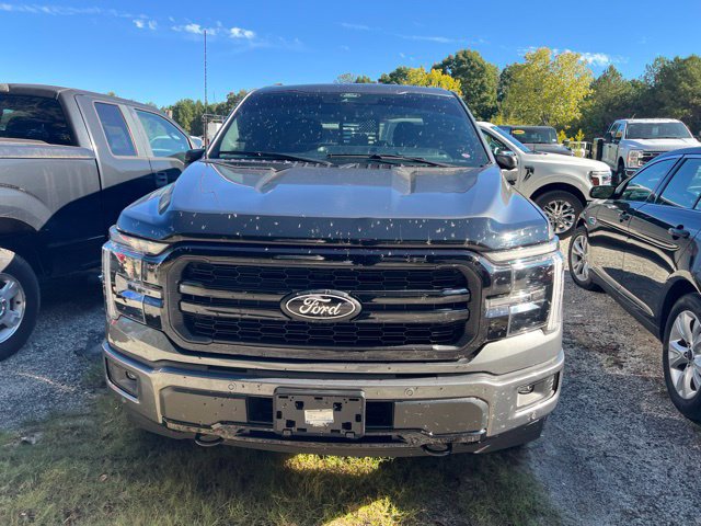 Used 2025 Ford F150 Lariat w/ Equipment Group 502A High AWD/4WD image 3