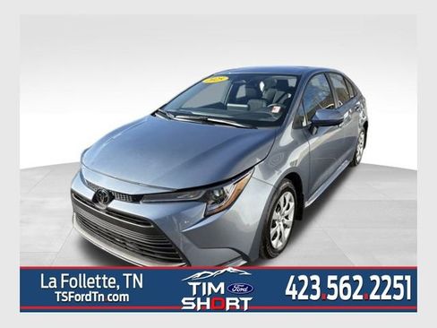 Used 2025 Toyota Corolla LE image 1