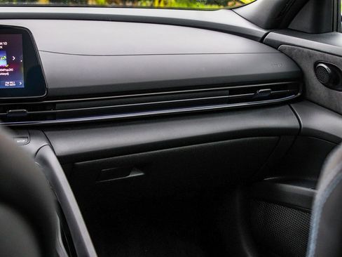 Used 2024 Hyundai Elantra N image 17