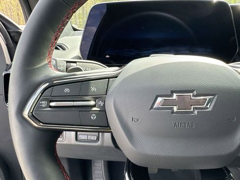 Used 2025 Chevrolet Silverado EV RST image 17