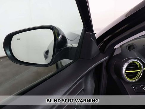 Used 2025 Chevrolet Trax ACTIV w/ Sunroof Package image 5