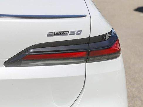 Used 2026 BMW i7 eDrive50 w/ M Sport Package RWD image 7