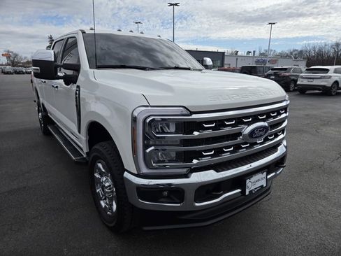 Used 2025 Ford F250 Lariat w/ Chrome Package image 1