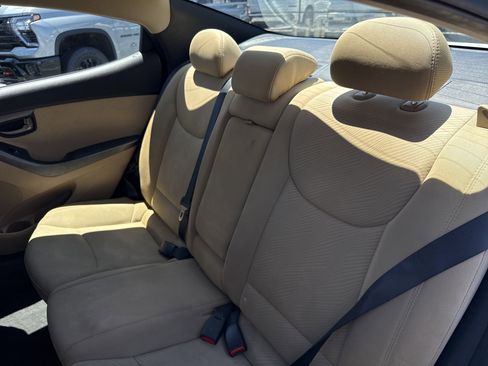 Used 2013 Hyundai Elantra GLS w/ Preferred Pkg FWD image 28