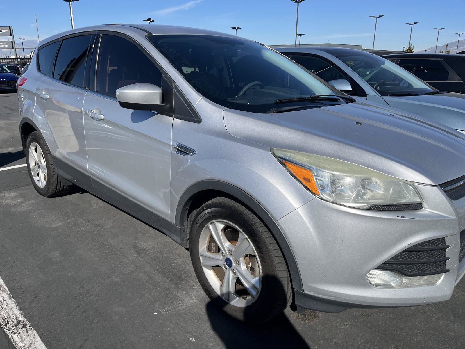 Used 2015 Ford Escape SE FWD image 3