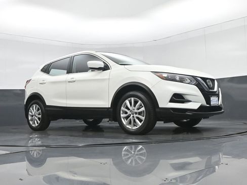 Used 2022 Nissan Rogue Sport S image 49