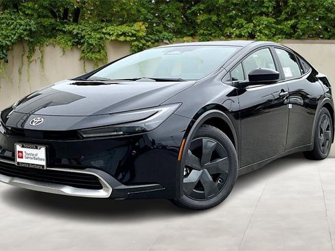 Used 2026 Toyota Prius Plug-In Hybrid image 2