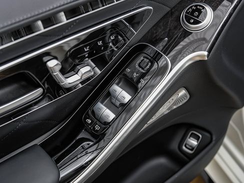Used 2022 Mercedes-Benz S 580 4MATIC Sedan image 51
