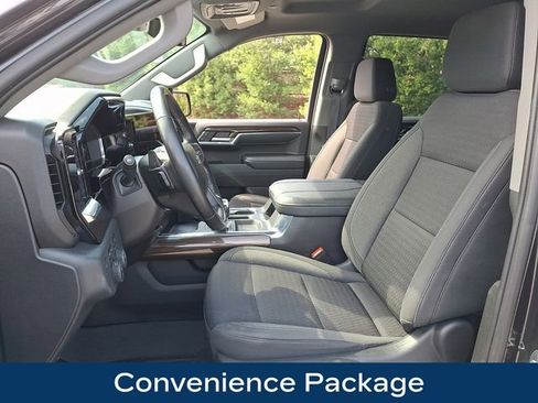 Used 2023 Chevrolet Silverado 1500 LT Trail Boss AWD/4WD image 2