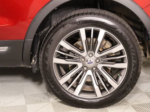 Used 2018 Ford Explorer Platinum AWD/4WD image 22