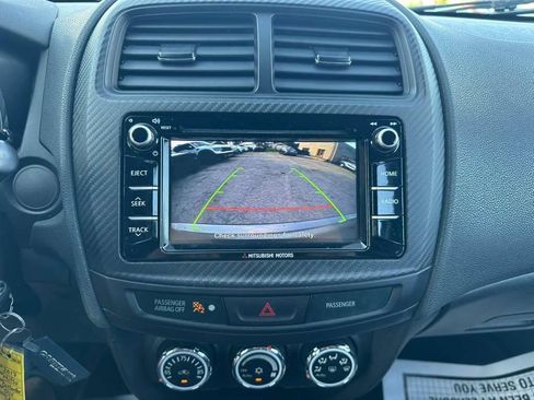 Used 2017 Mitsubishi Outlander Sport ES AWD/4WD image 17