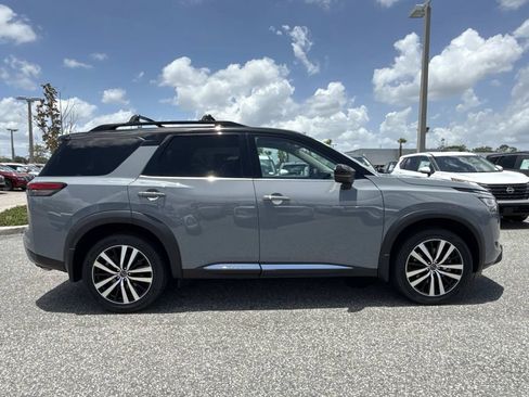 Certified 2024 Nissan Pathfinder Platinum w/ Cargo Package FWD image 2
