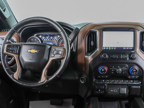 Used 2022 Chevrolet Silverado 2500 High Country image 17