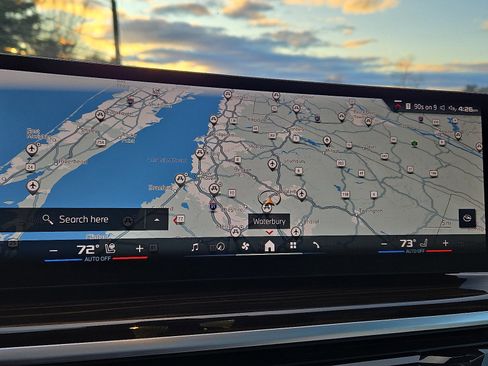 Used 2024 BMW X7 M60i w/ Executive Package image 20